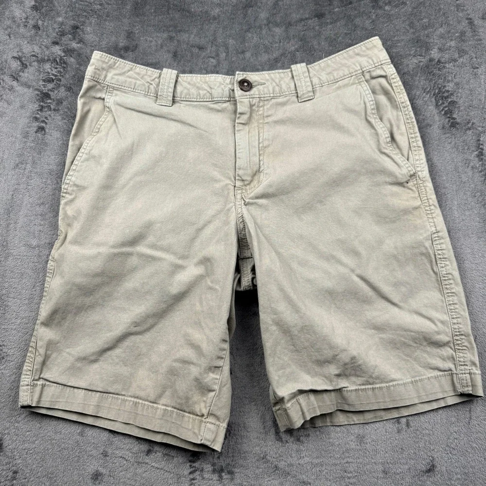 Magellan Outdoors Chino Shorts Mens 30W Khaki Tan Stretch Cotton Excellent